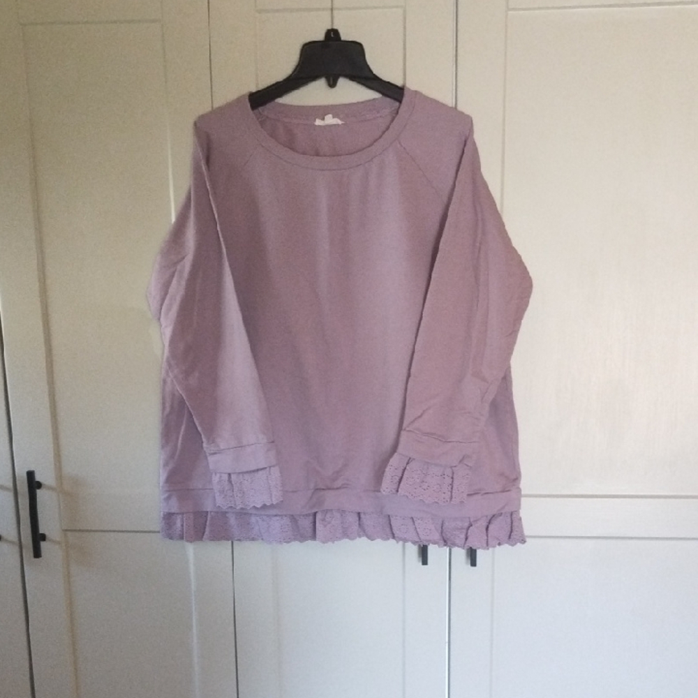 ODDY Lavender Lace-Trim Sweatshirt